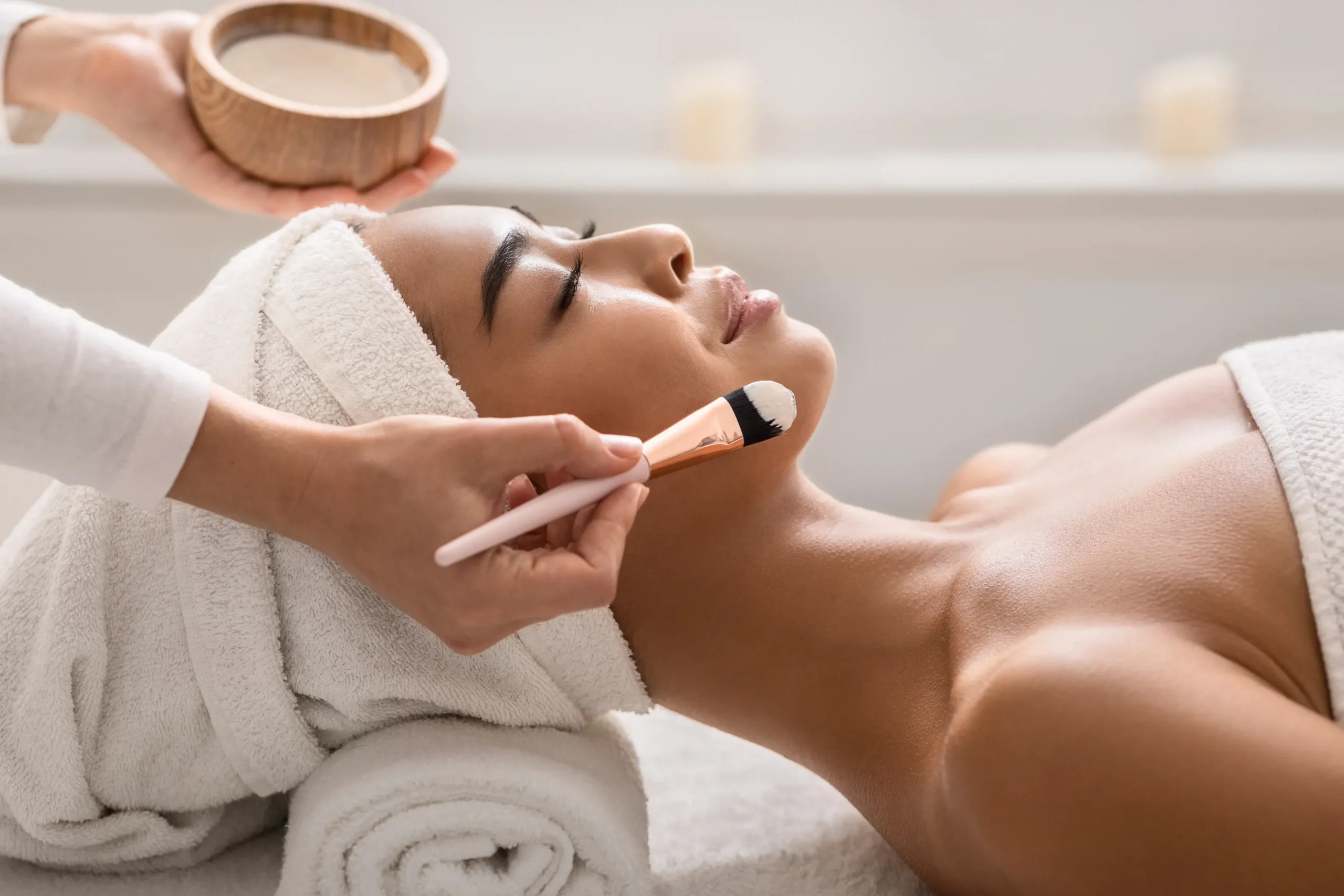 Read more about the article HydraFacial vs. Chemical Peel: Which Is Right for Your Skin?